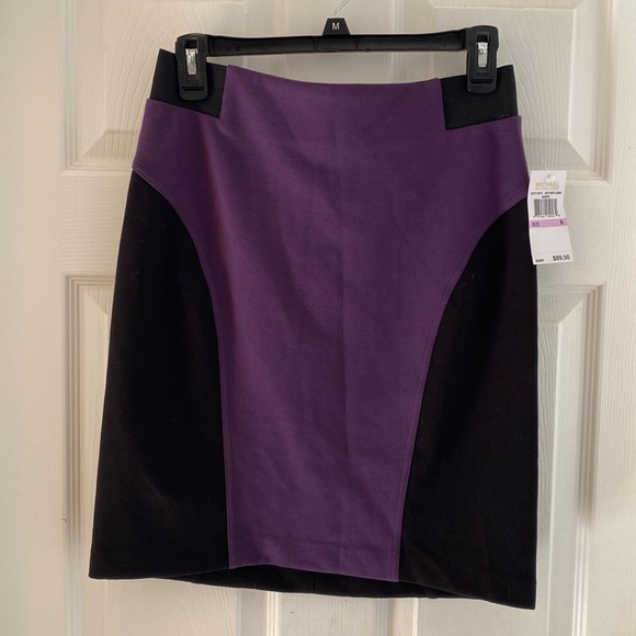 New black & deep purple skirt with elastic waist & zip back-smoke free home - Picture 1 of 3